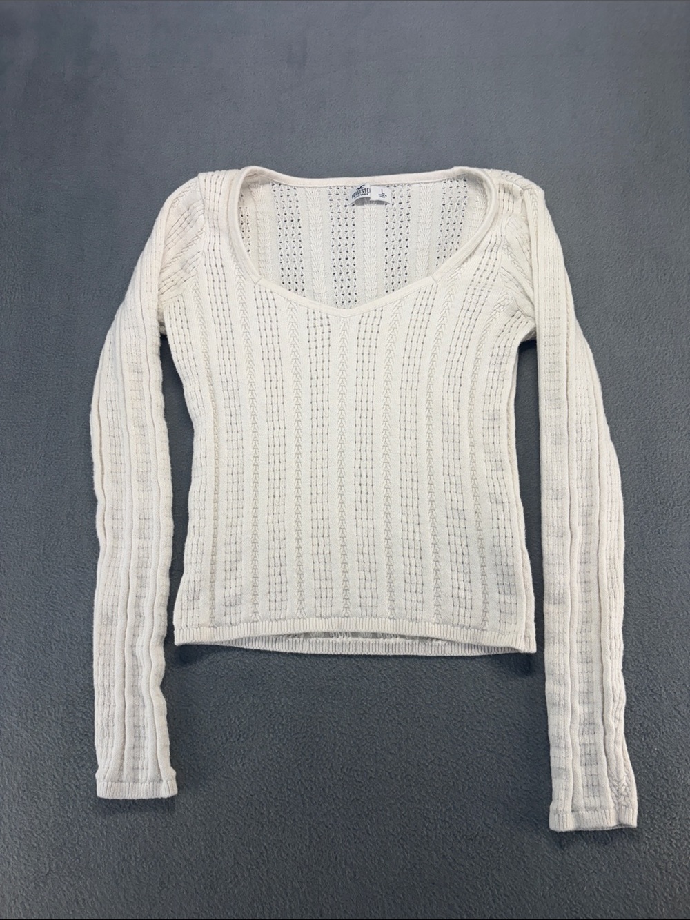 Hollister Cable Knit V-Neck Sweater Off White Size L